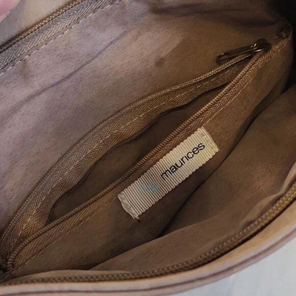 🍒 maurices Taupe Crossbody - Picture 4 of 5